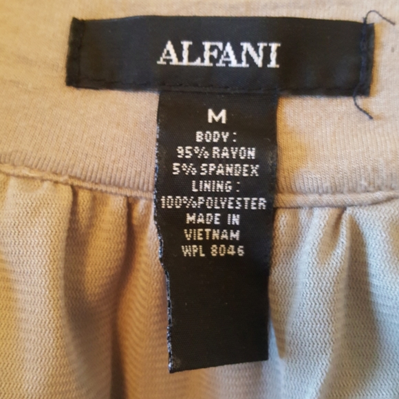 Tan colored comfortable casual summer top - Picture 4 of 4